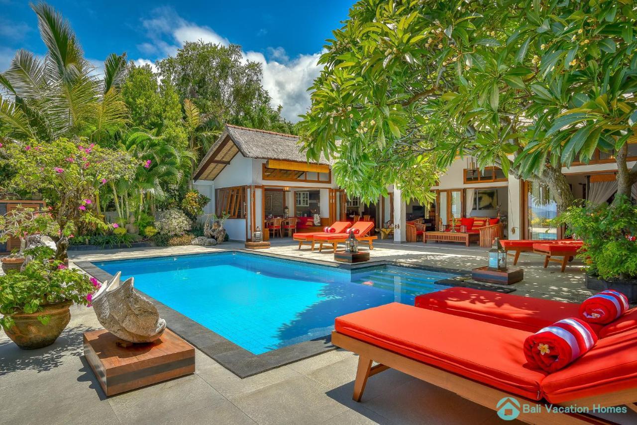 Villa Kamboja - Intimate Luxury Lovina Beach Villa Banjar  Екстер'єр фото